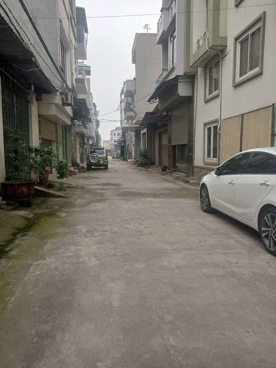 ĐẤT ĐẤU GIA HÀ PHÒNG - LIÊN HÀ. 103M2. MT: 5M. ĐƯỜNG TRƯỚC ĐẤT RỘNG 8M. 2 OTO TRÁNH NHAU THOẢI MÁI.